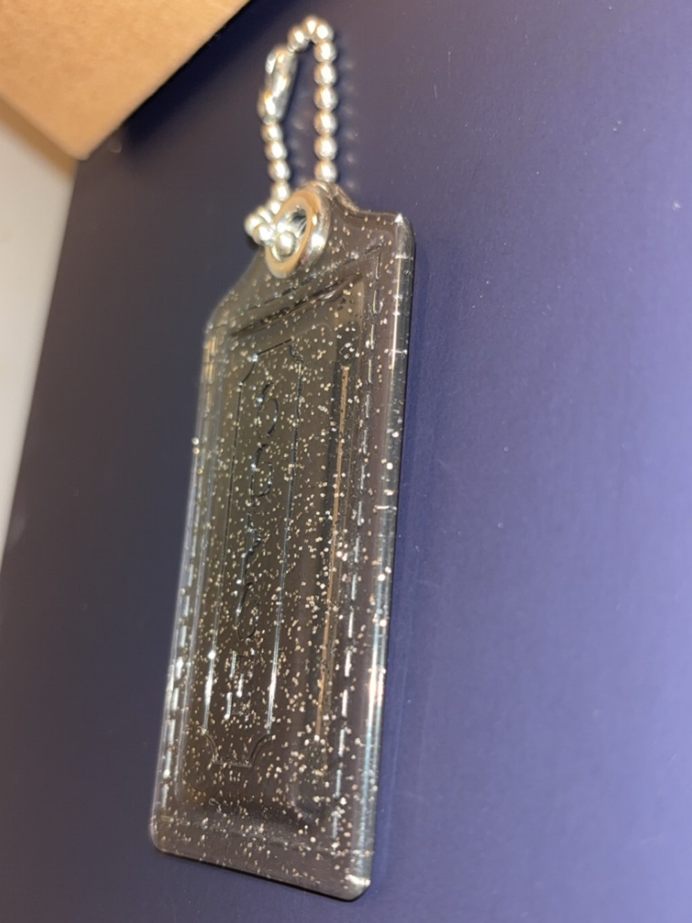 Coach poppy Clear Glitter Tag - Picture 7 of 8